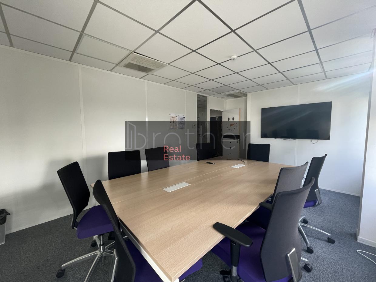 À louer Bureaux - Mérignac 33700 - 1288m²