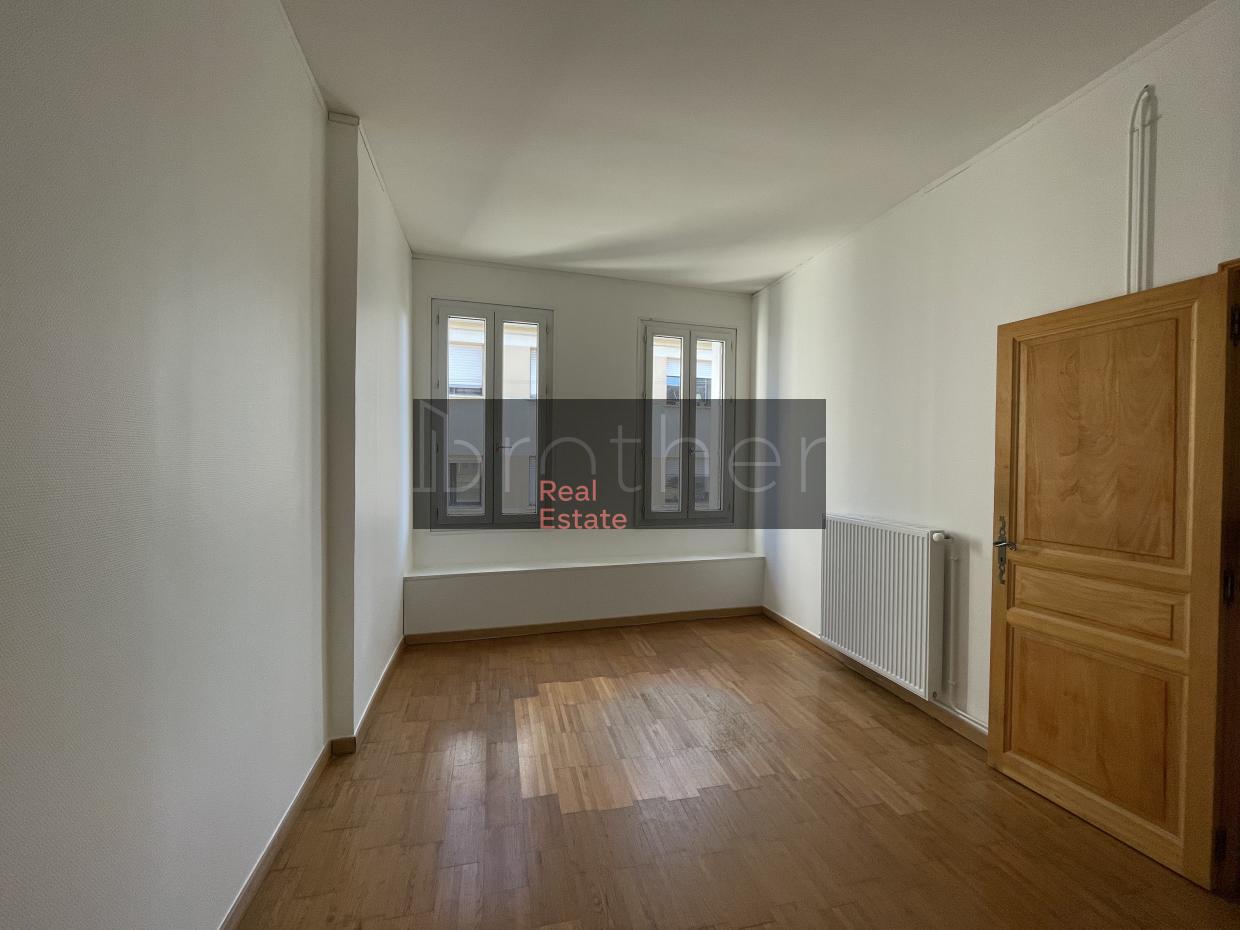 À louer Bureaux - Bordeaux 33000 - 151m²