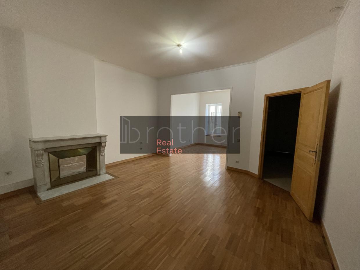 À louer Bureaux - Bordeaux 33000 - 151m²