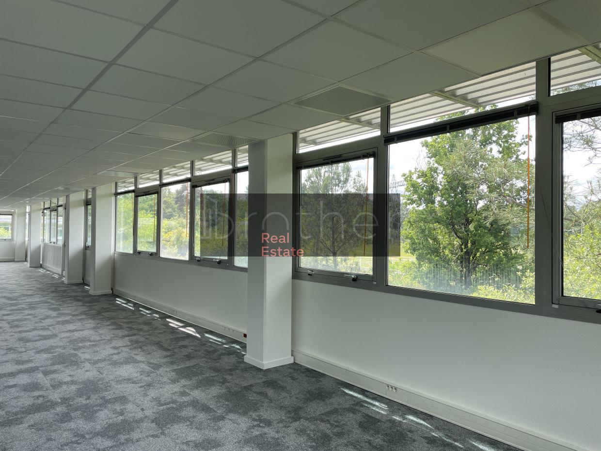 À louer Bureaux - Pessac 33600 - 610m²