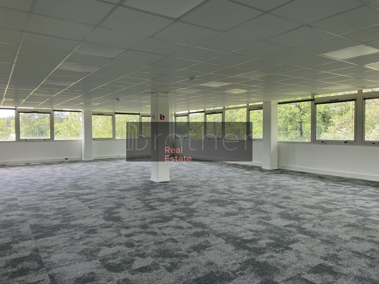 À louer Bureaux - Pessac 33600 - 610m²