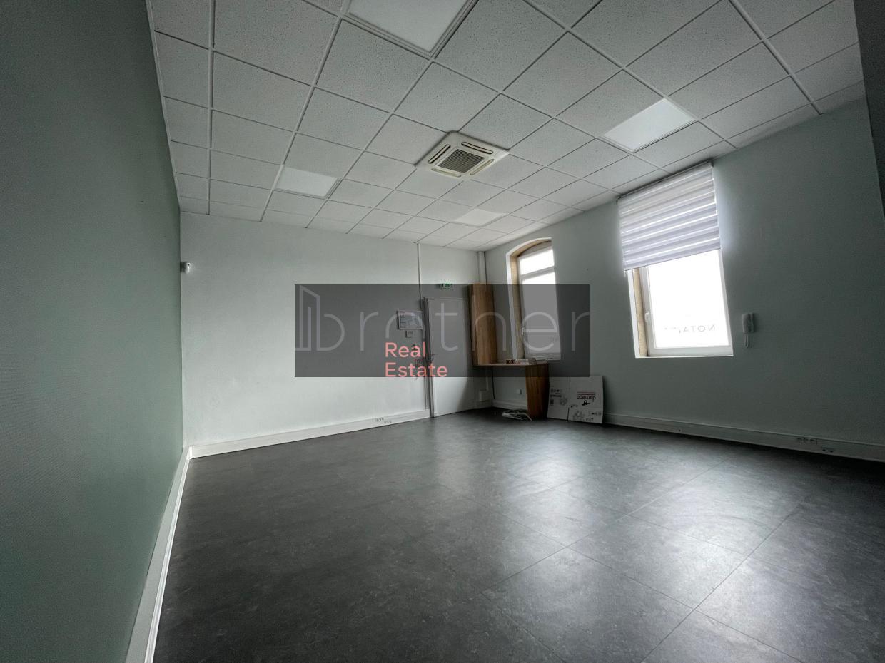 À louer Bureaux - Bruges 33320 - 120m²