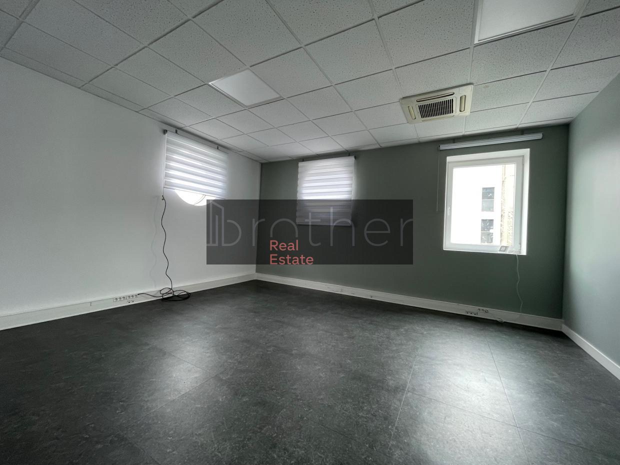 À louer Bureaux - Bruges 33320 - 120m²