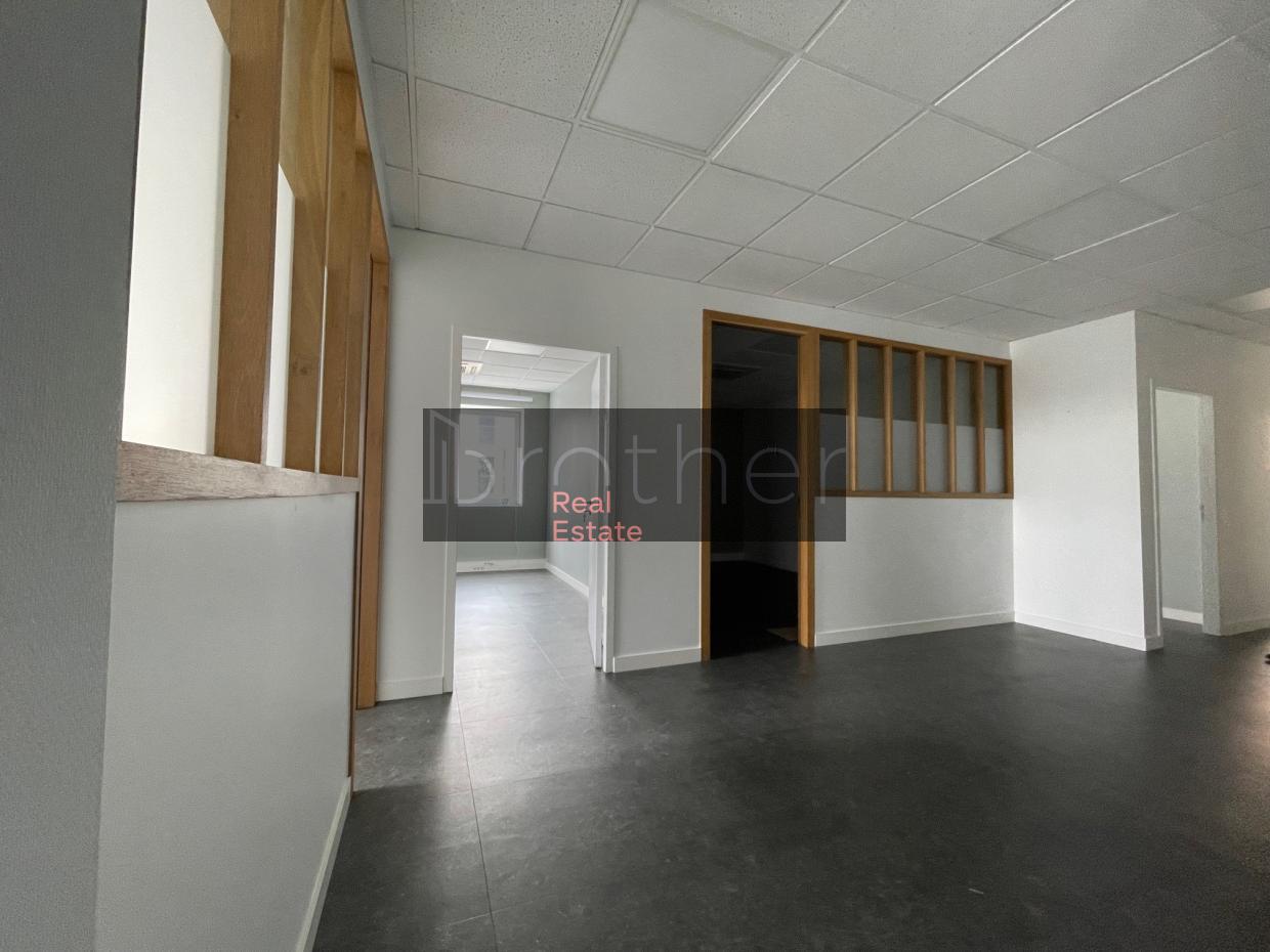 À louer Bureaux - Bruges 33320 - 120m²