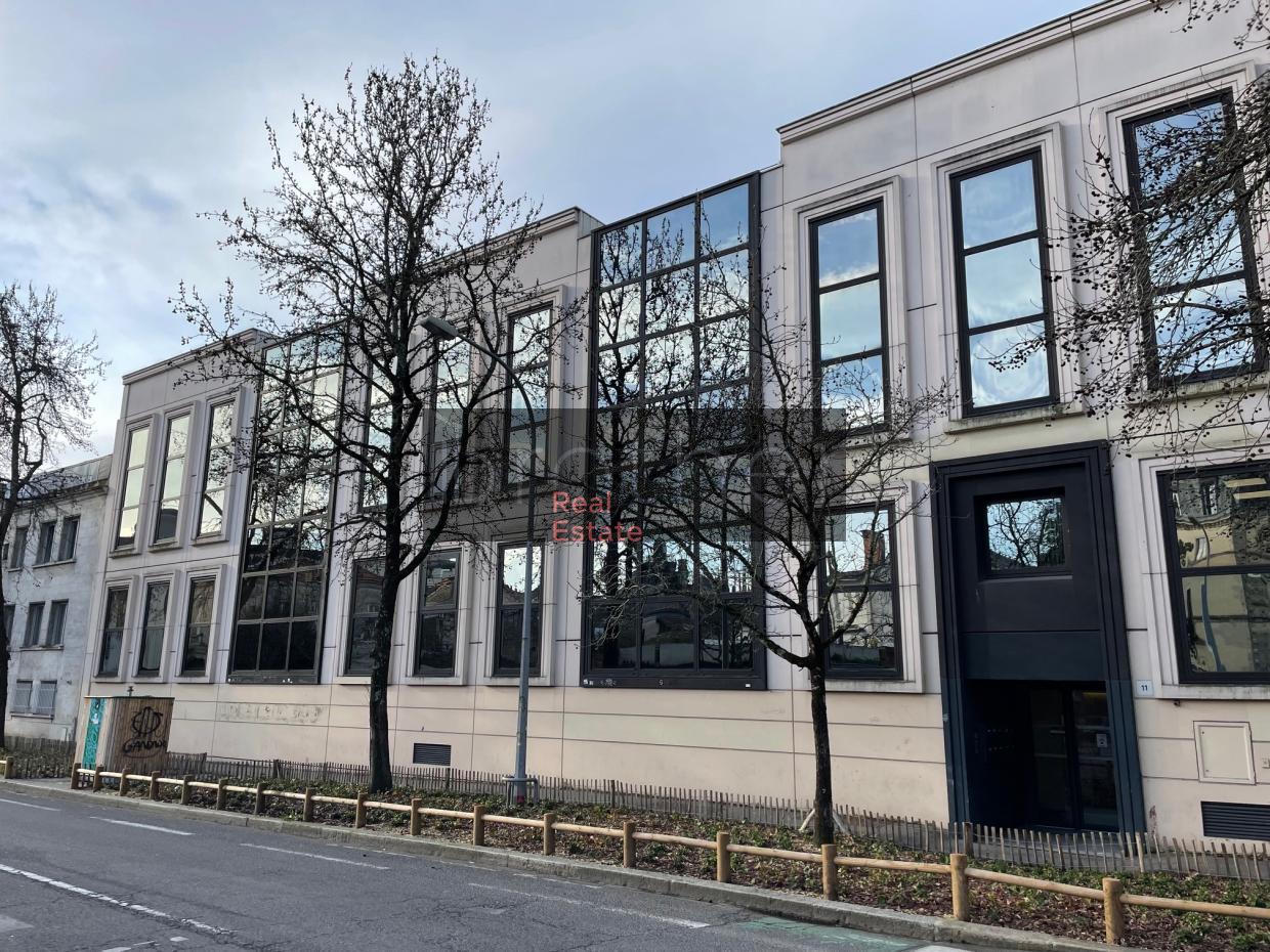 À louer Bureaux - Bordeaux 33800 - 399m²