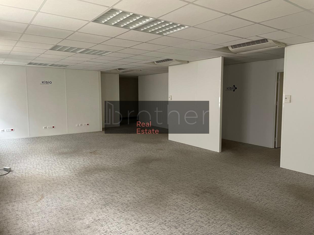 À louer Bureaux - Bordeaux 33800 - 399m²