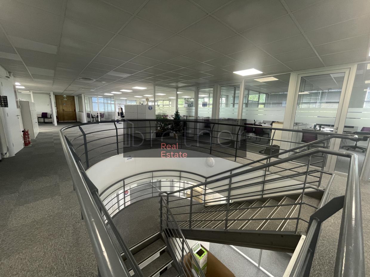 À louer Bureaux - Mérignac 33700 - 787m²