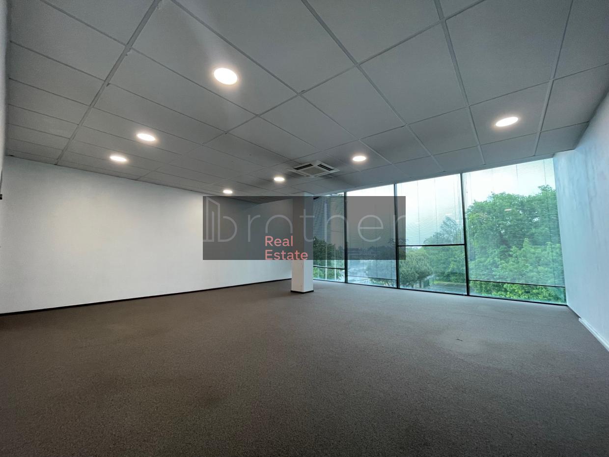 À vendre Bureaux - Bruges 33520 - 277m²