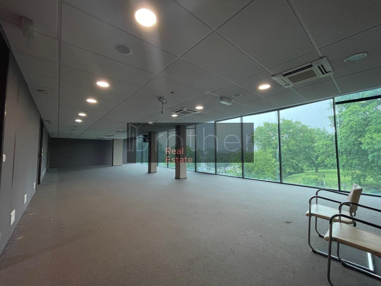 À vendre Bureaux - Bruges 33520 - 277m²