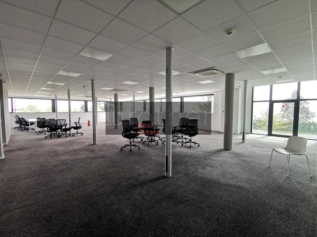 À louer Bureaux - Mérignac 33700 - 1294m²