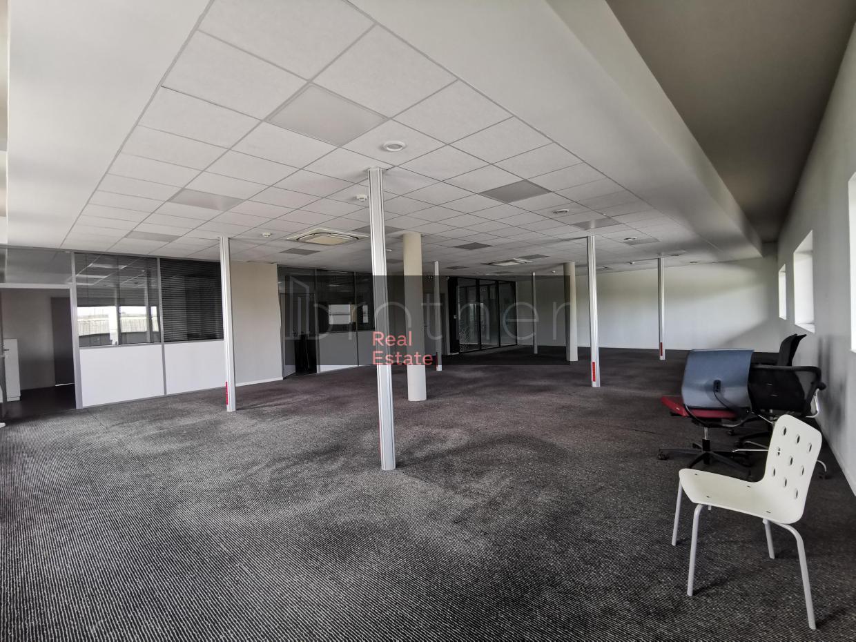 À louer Bureaux - Mérignac 33700 - 1294m²