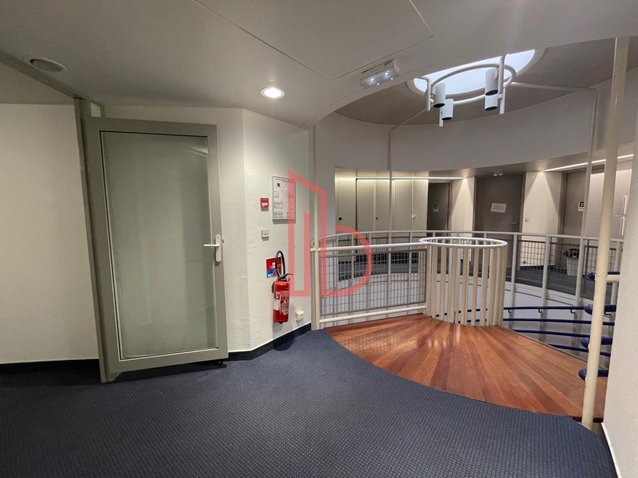 À vendre Bureaux - Bordeaux 33000 - 959m²