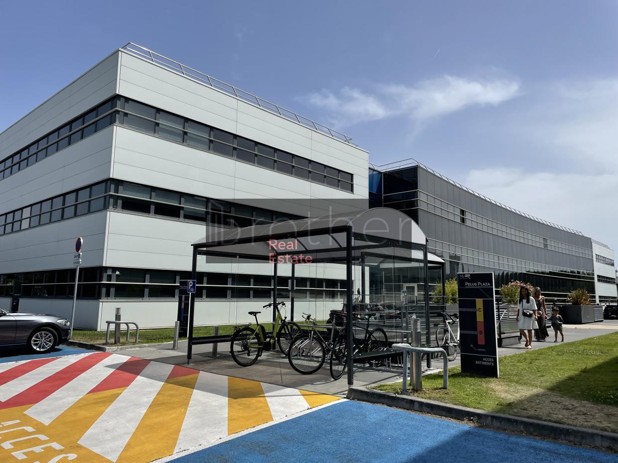 À louer Bureaux - Mérignac 33700 - 2878m²