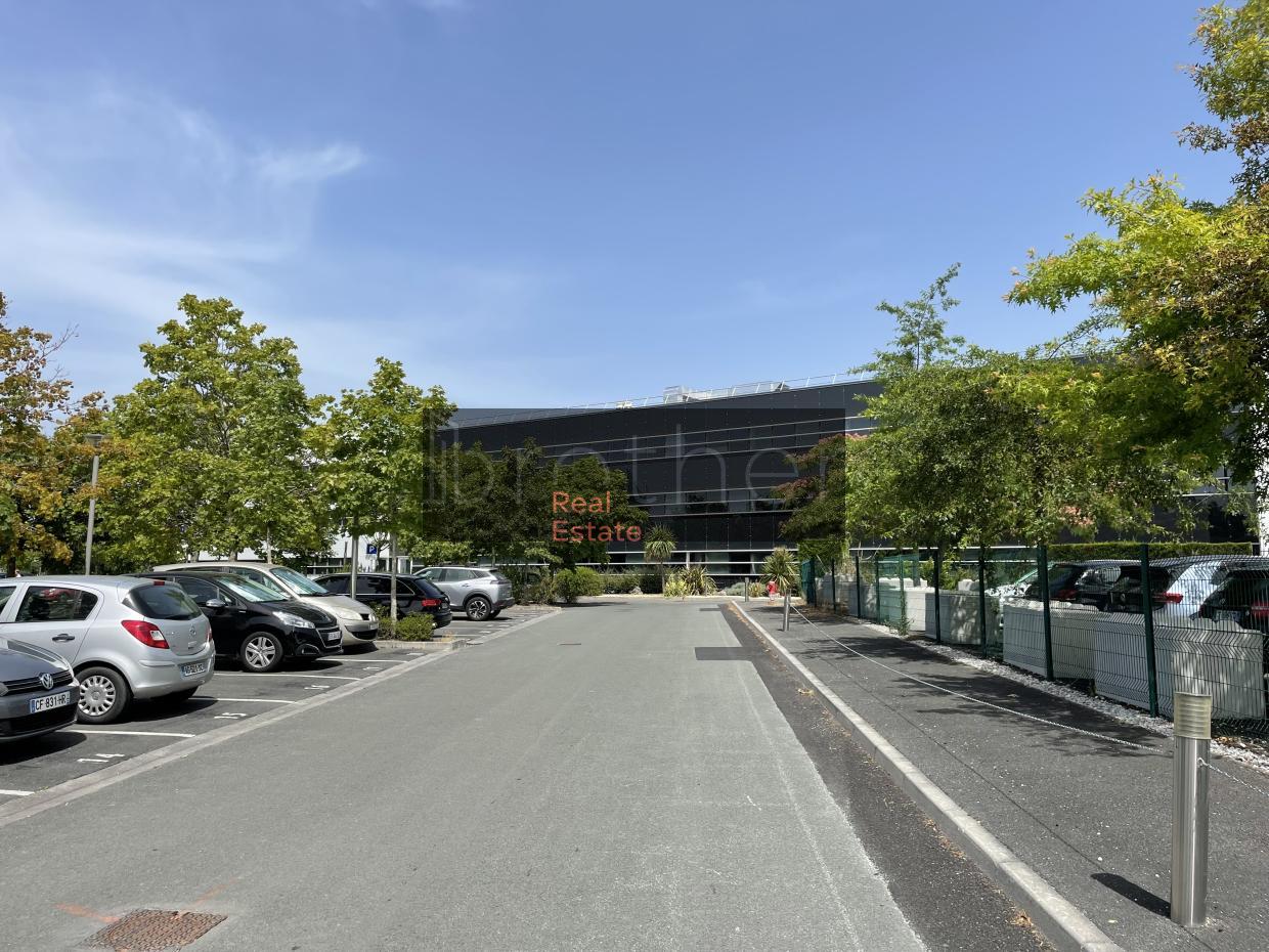 À louer Bureaux - Mérignac 33700 - 2878m²