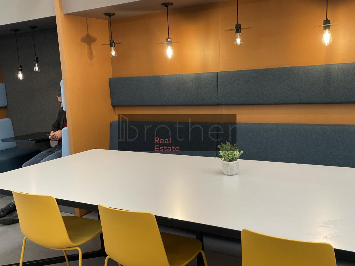 À louer Bureaux - Bègles 33130 - 477m²