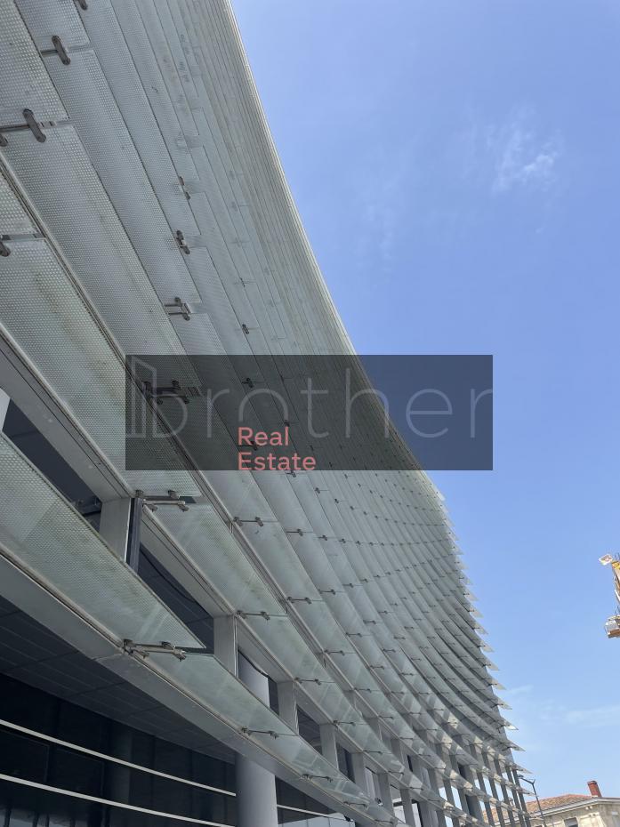 À louer Bureaux - Bordeaux 33300 - 1901m²