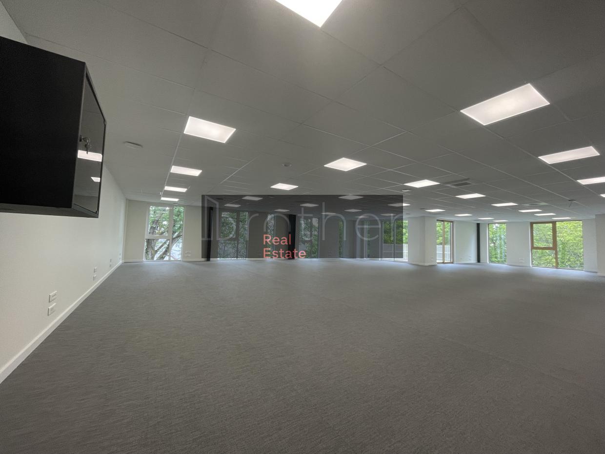 À louer Bureaux - Bruges 33520 - 289m²