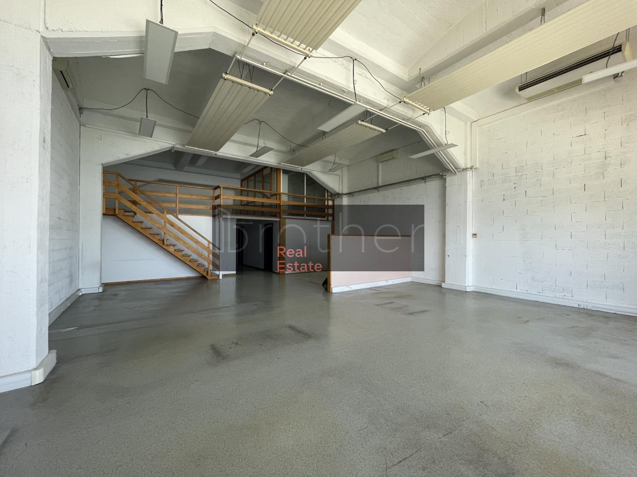 À louer Bureaux - Bordeaux 33300 - 536m²