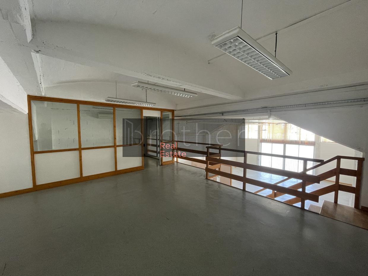 À louer Bureaux - Bordeaux 33300 - 536m²