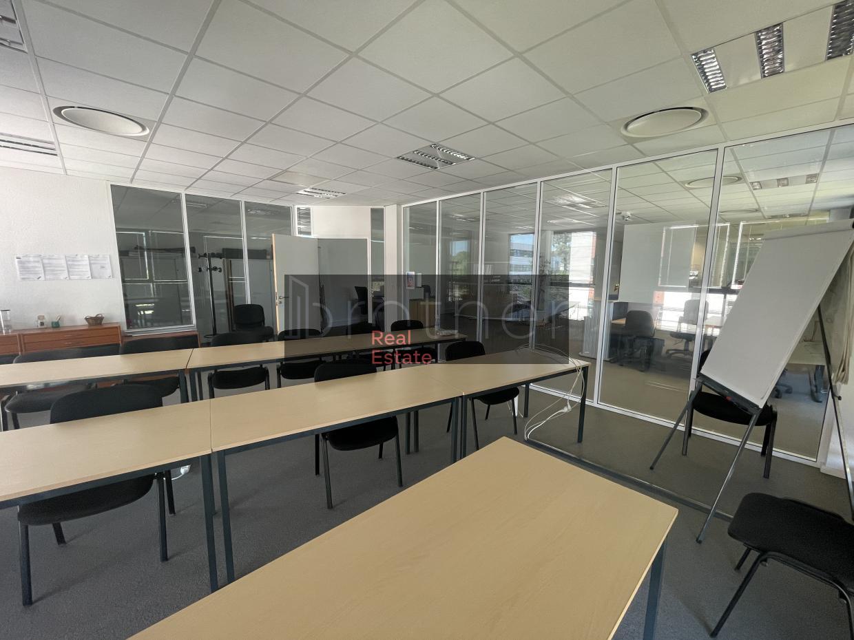 À louer Bureaux - Pessac 33600 - 450m²