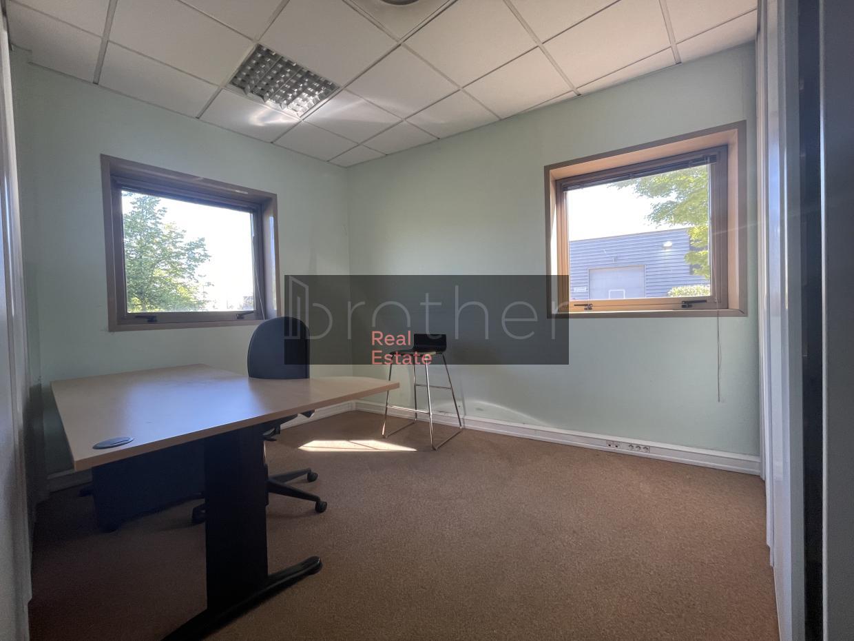 À louer Bureaux - Bruges 33520 - 395m²