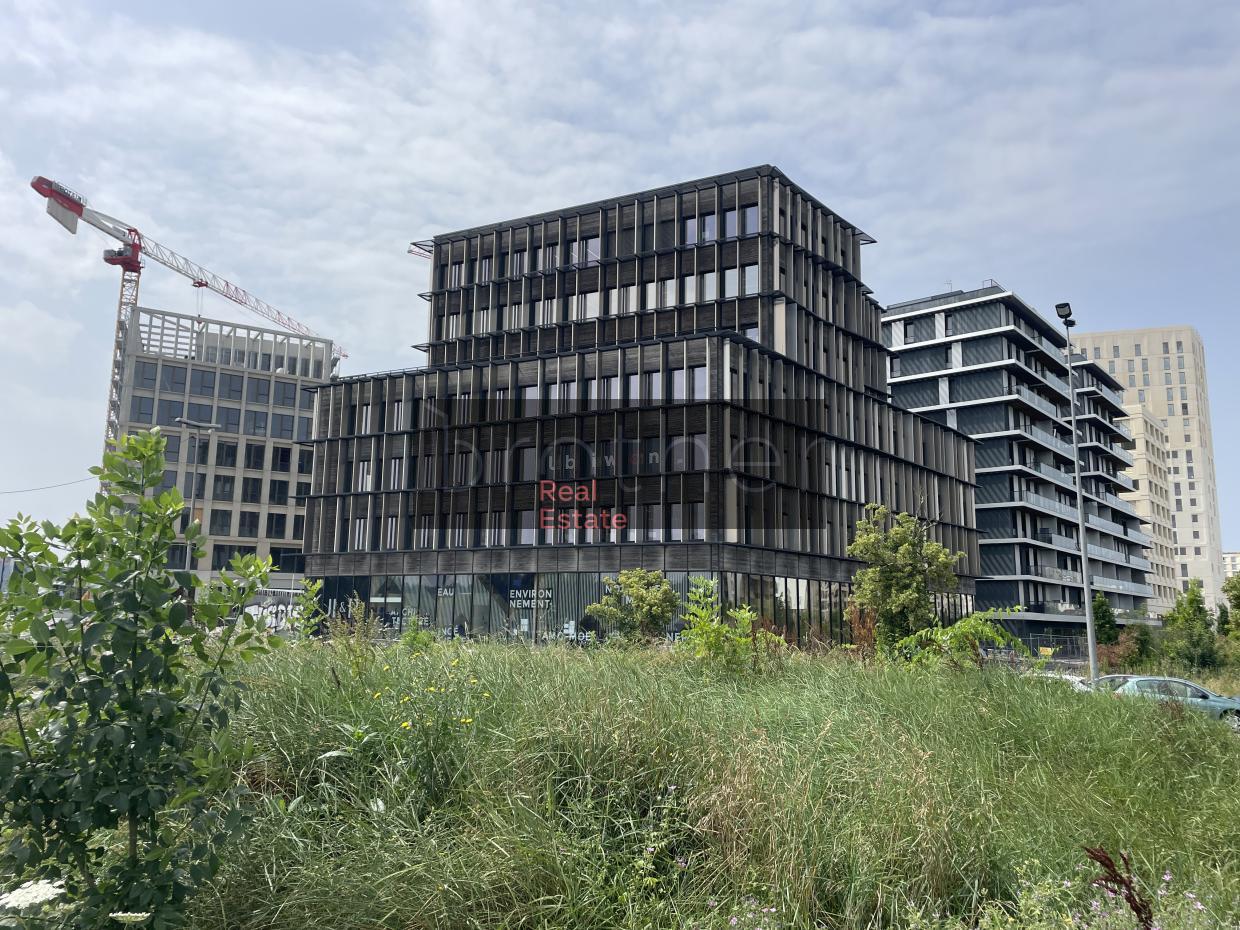 À louer Bureaux - Bordeaux 33800 - 1627.68m²