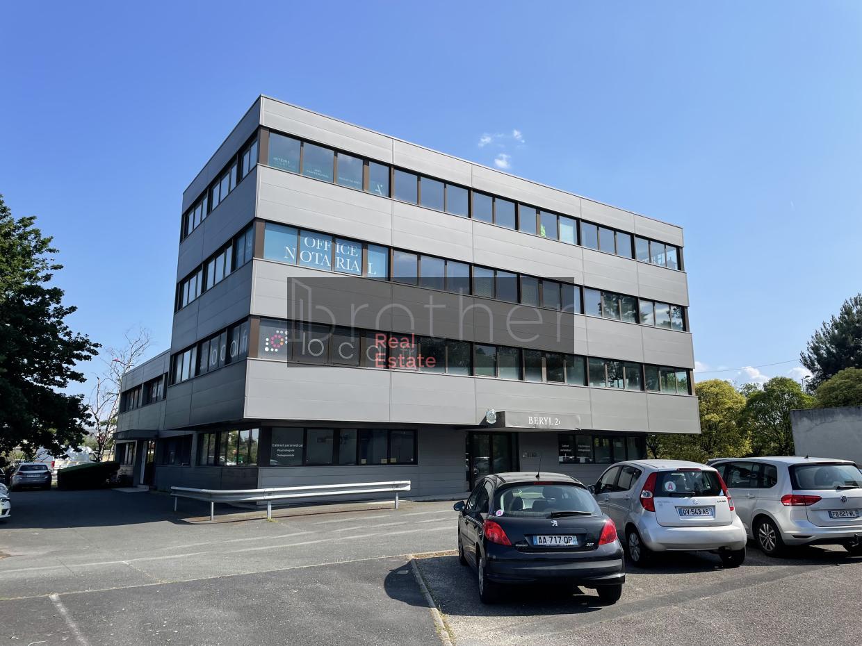 À louer Bureaux - Mérignac 33700 - 107m²