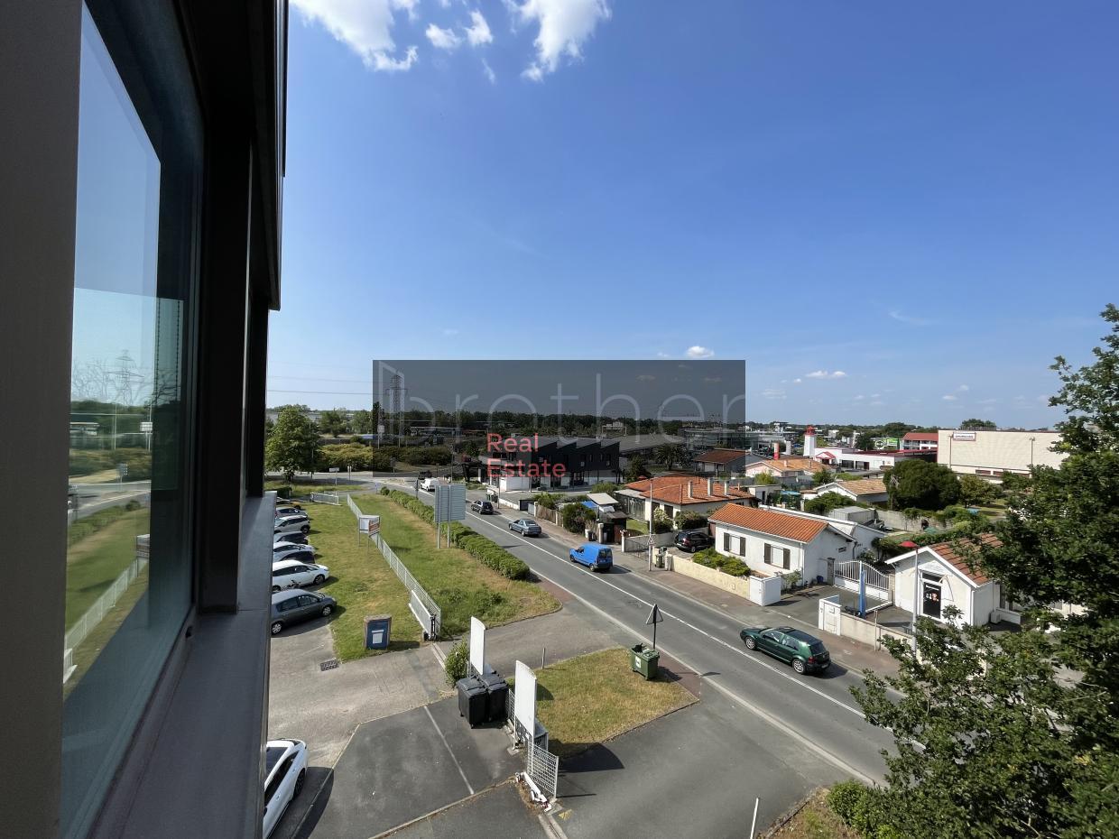 À louer Bureaux - Mérignac 33700 - 107m²