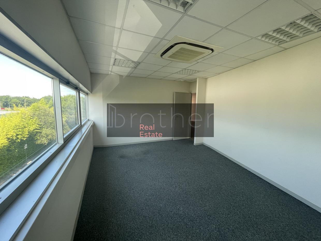 À louer Bureaux - Floirac 33270 - 565.72m²