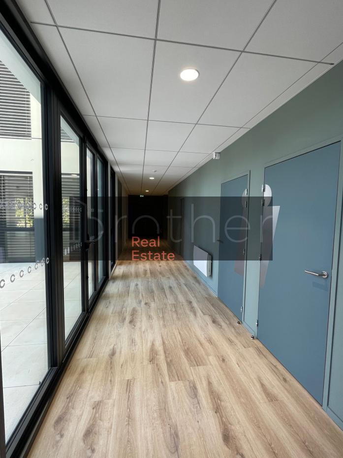 À louer Bureaux - Mérignac 33700 - 310m²