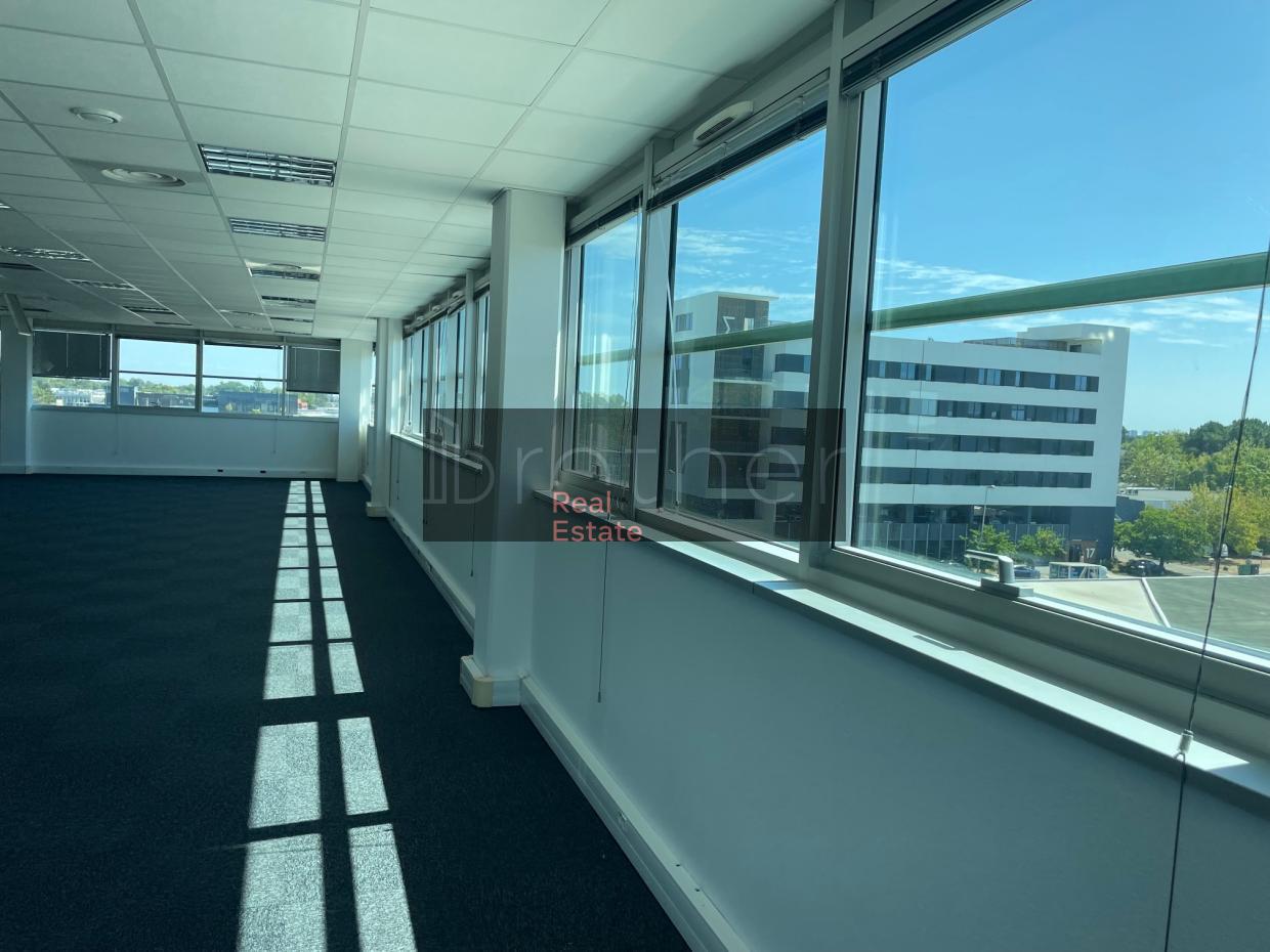 À louer Bureaux - Mérignac 33700 - 2950m²