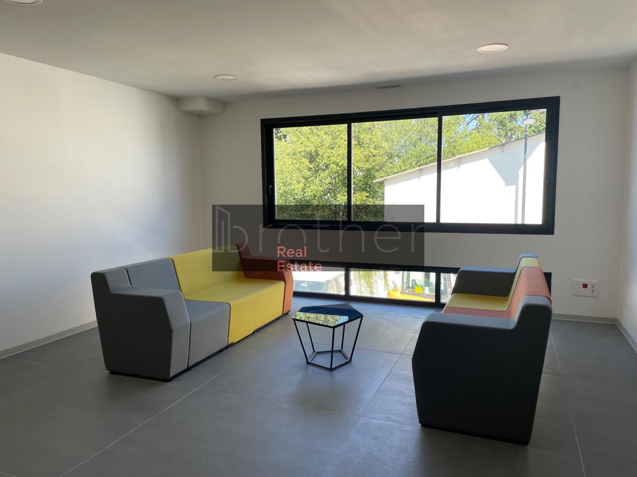 À louer Bureaux - Cestas 33610 - 794m²