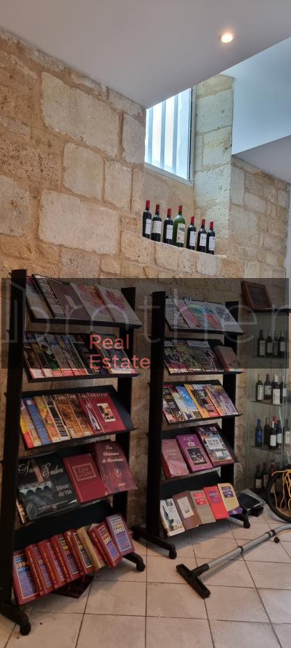 À louer Bureaux - Bordeaux 33300 - 265m²