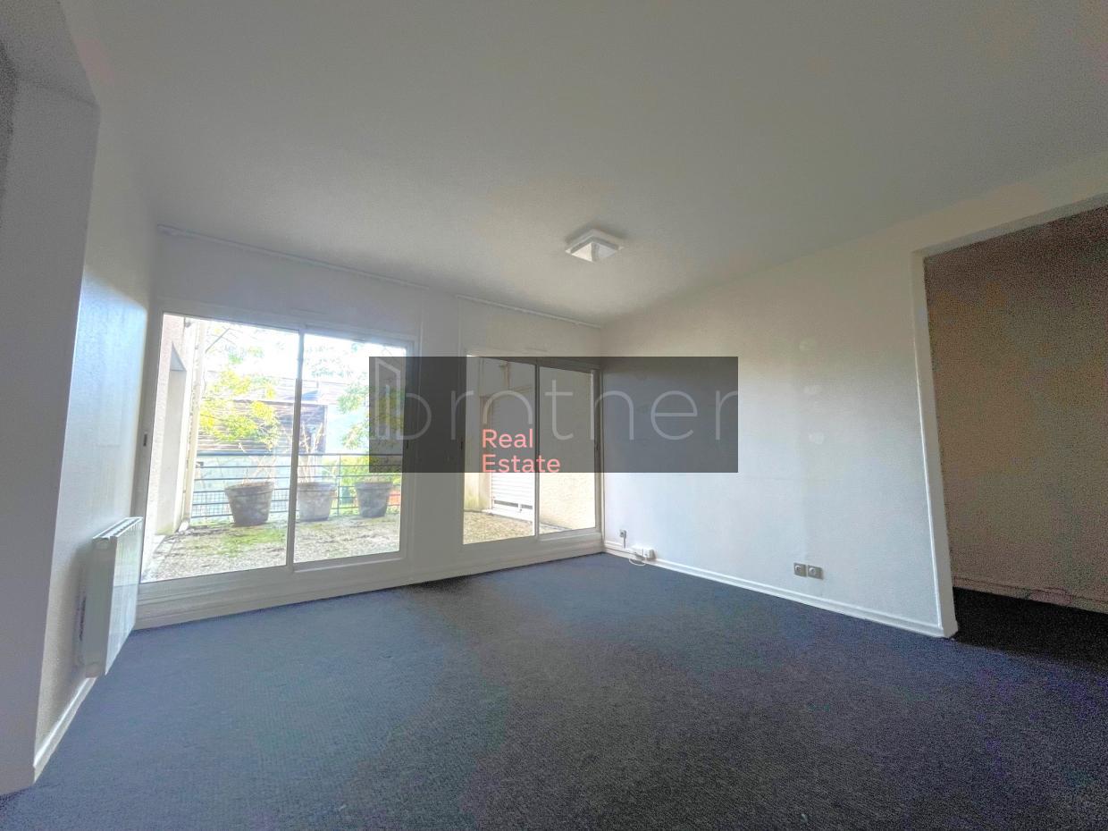 À louer Bureaux - Bordeaux 33200 - 115m²