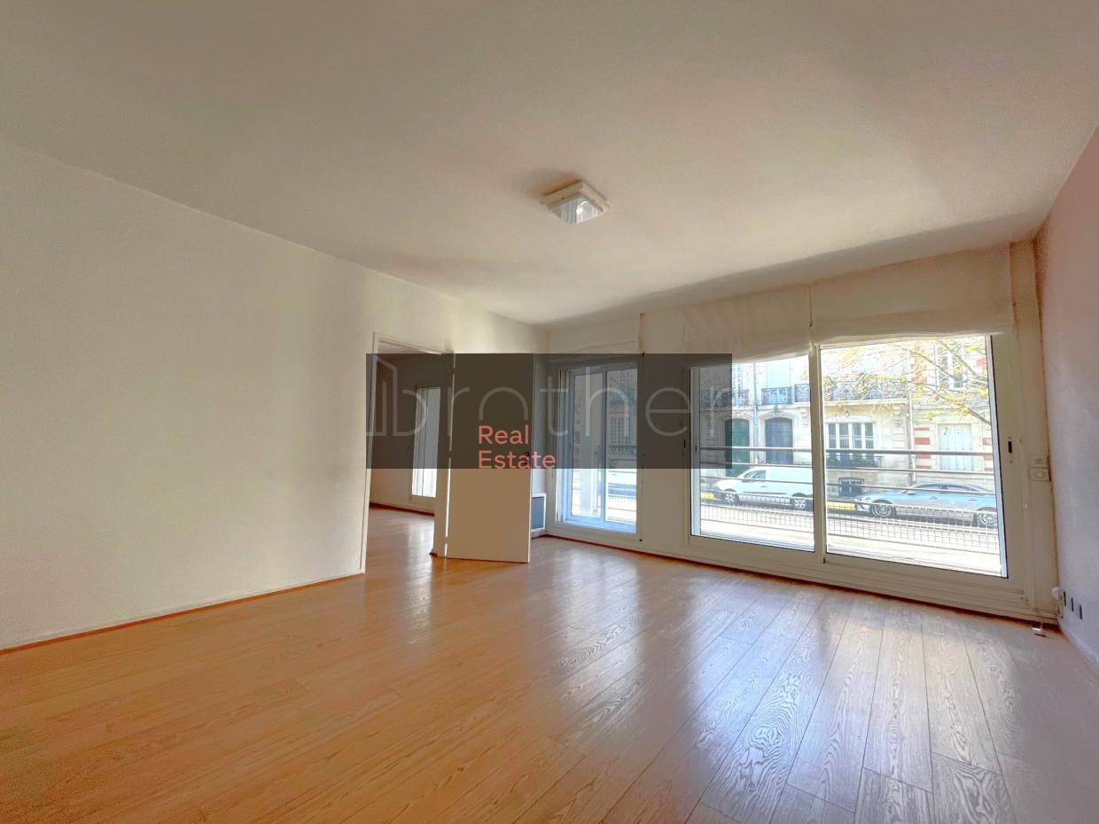 À louer Bureaux - Bordeaux 33200 - 115m²