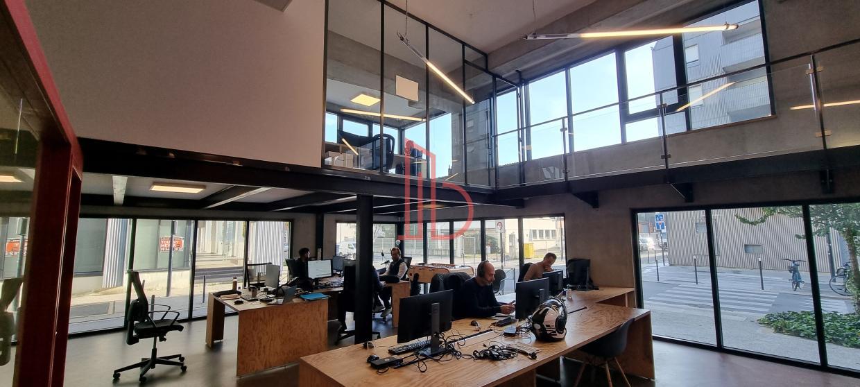 À vendre Bureaux - Bordeaux 33300 - 355m²