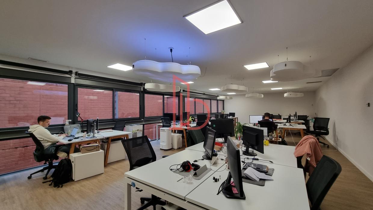À louer Bureaux - Bordeaux 33000 - 80m²