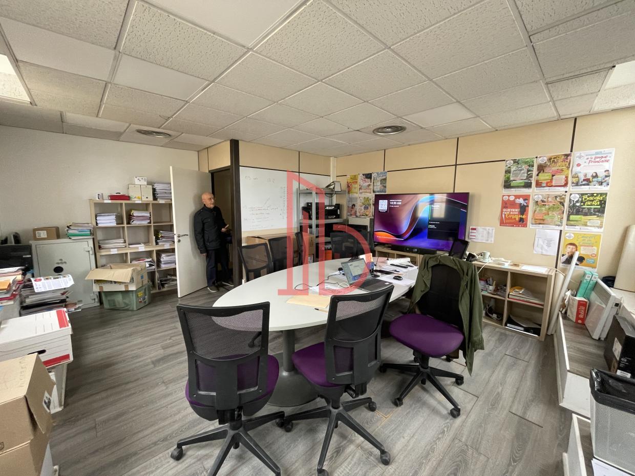 À louer Bureaux - Bordeaux 33000 - 284m²