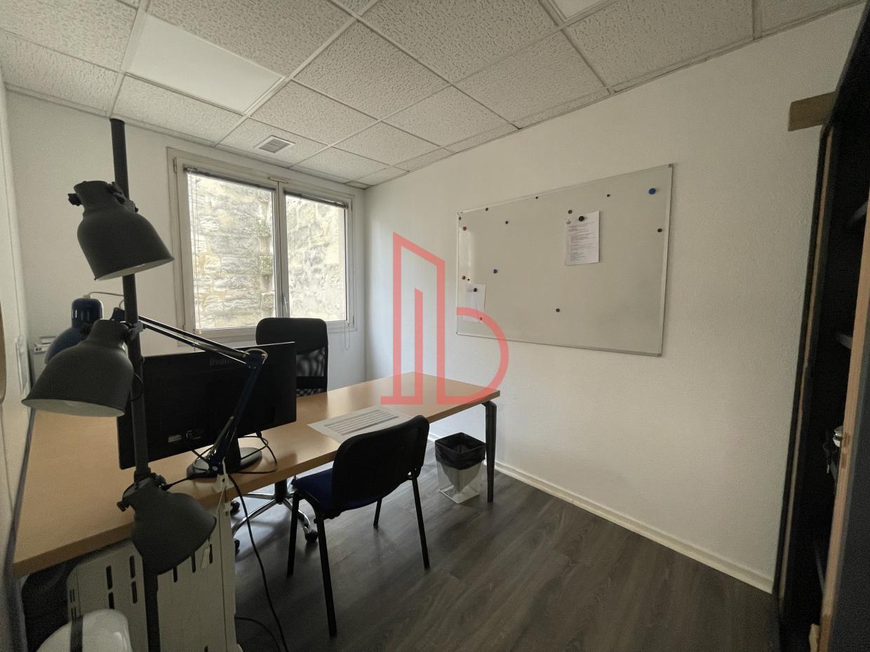 À louer Bureaux - Bordeaux 33000 - 284m²
