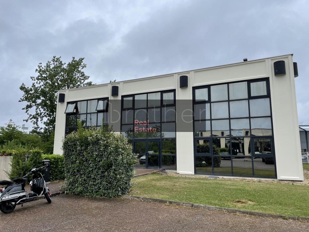 À louer Bureaux - Mérignac 33700 - 125m²