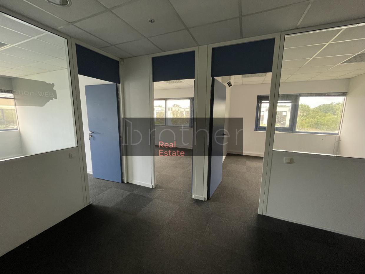 À louer Bureaux - Mérignac 33700 - 125m²