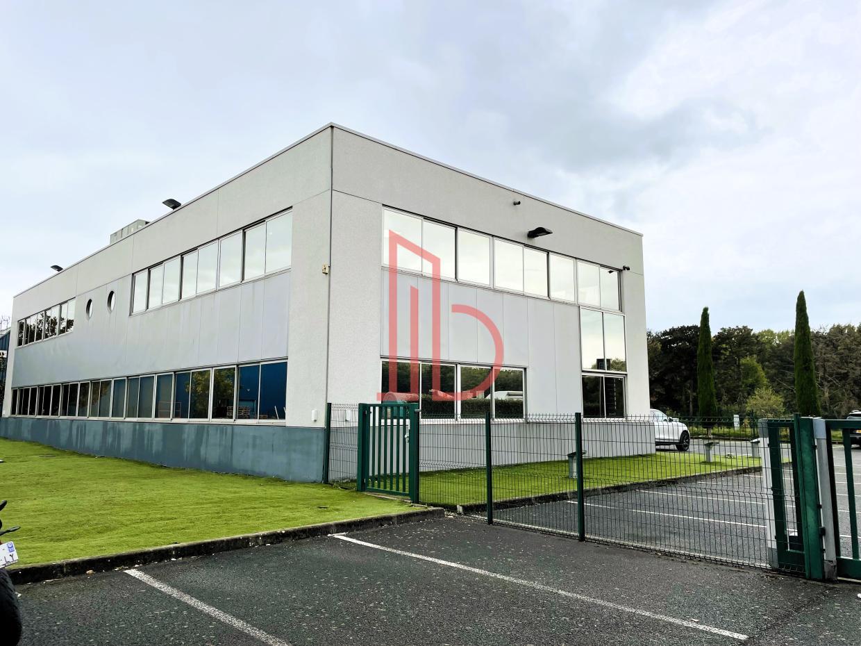 À vendre Bureaux - Bordeaux 33300 - 638m²