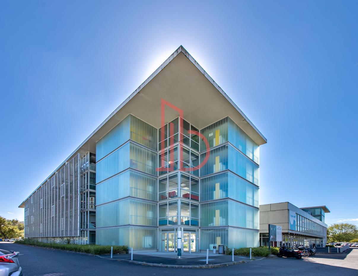 À louer Bureaux - Mérignac 33700 - 928.91m²