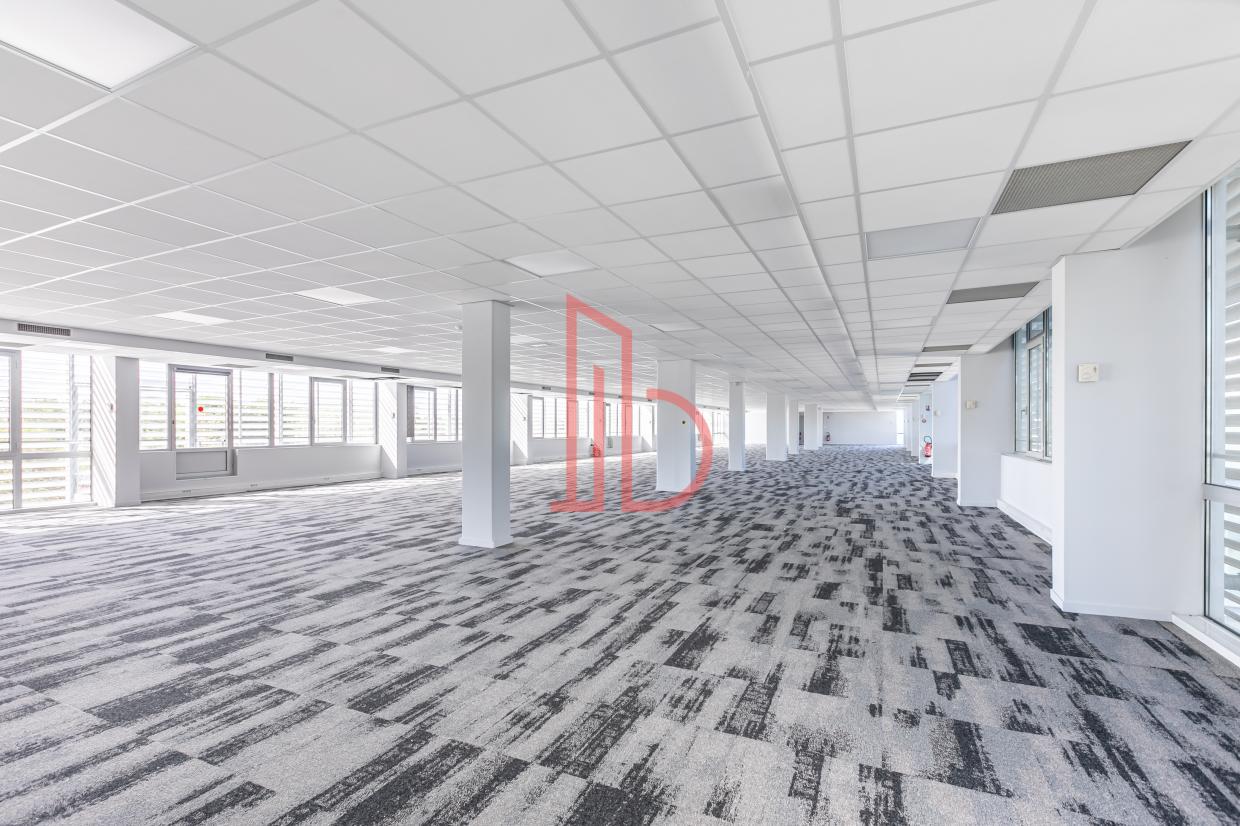 À louer Bureaux - Mérignac 33700 - 928.91m²