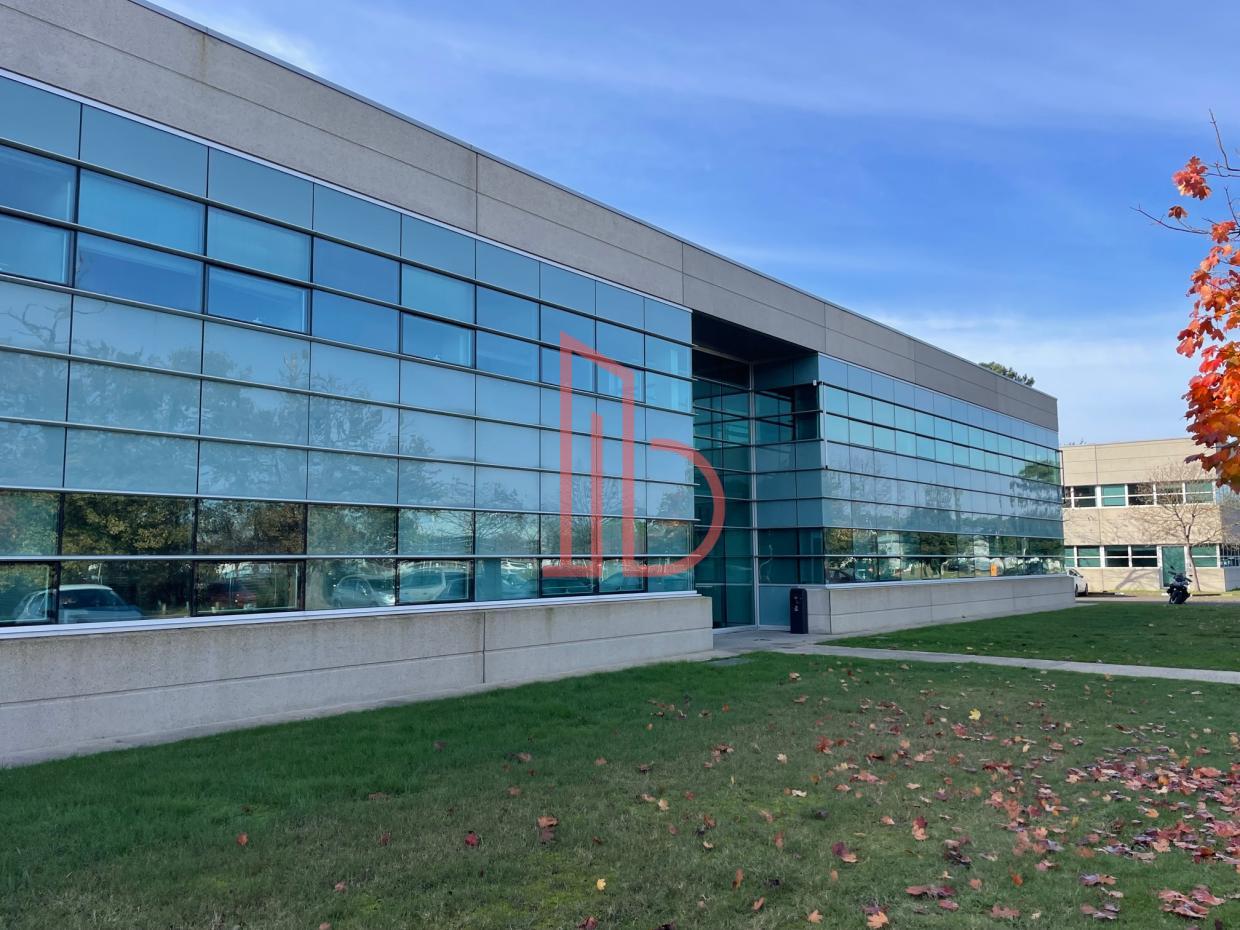 À louer Bureaux - Mérignac 33700 - 204.55m²