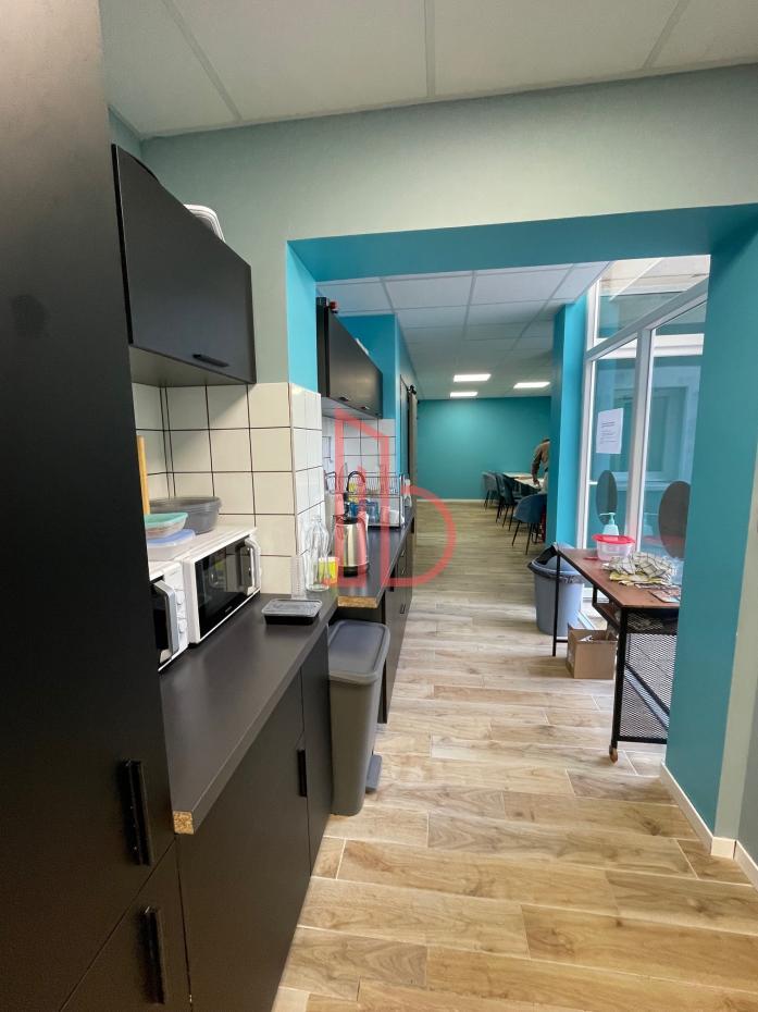 À louer Bureaux - Pessac 33600 - 327m²