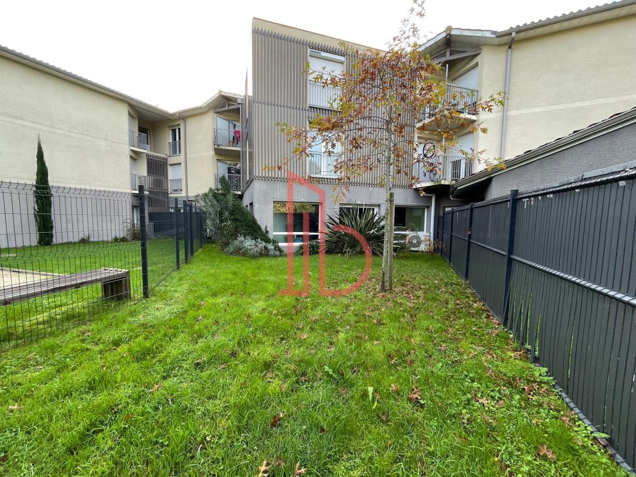 À louer Bureaux - Pessac 33600 - 327m²