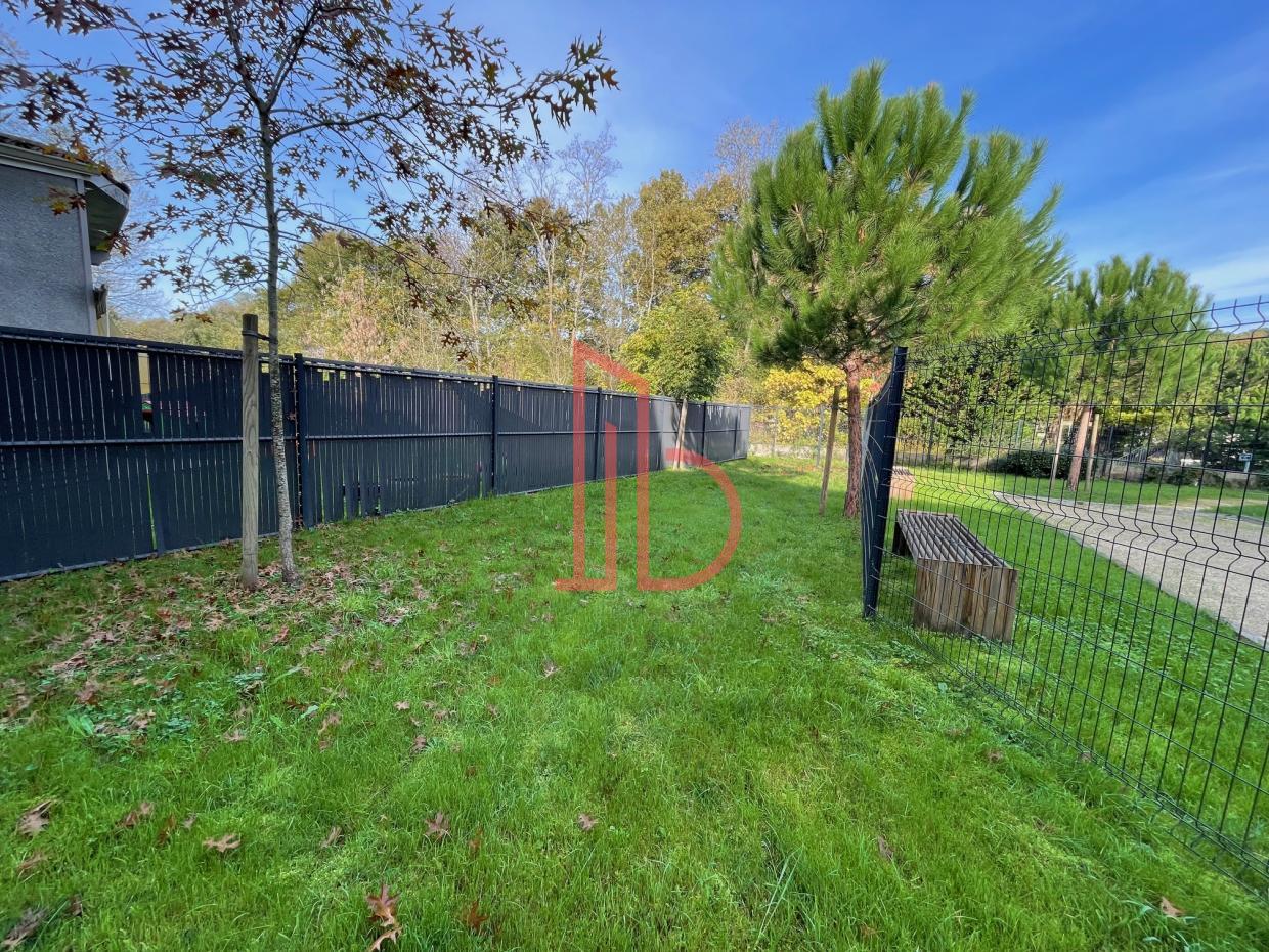 À louer Bureaux - Pessac 33600 - 327m²