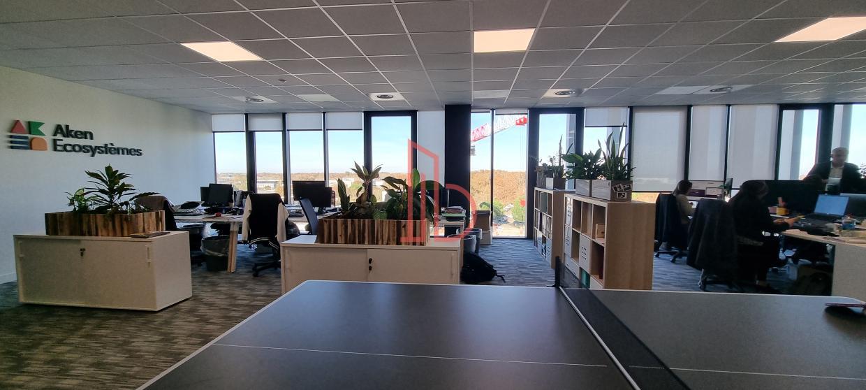 À louer Bureaux - Mérignac 33700 - 306.55m²