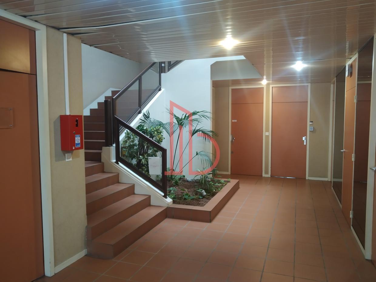 À louer Bureaux - Bruges 33520 - 95.28m²